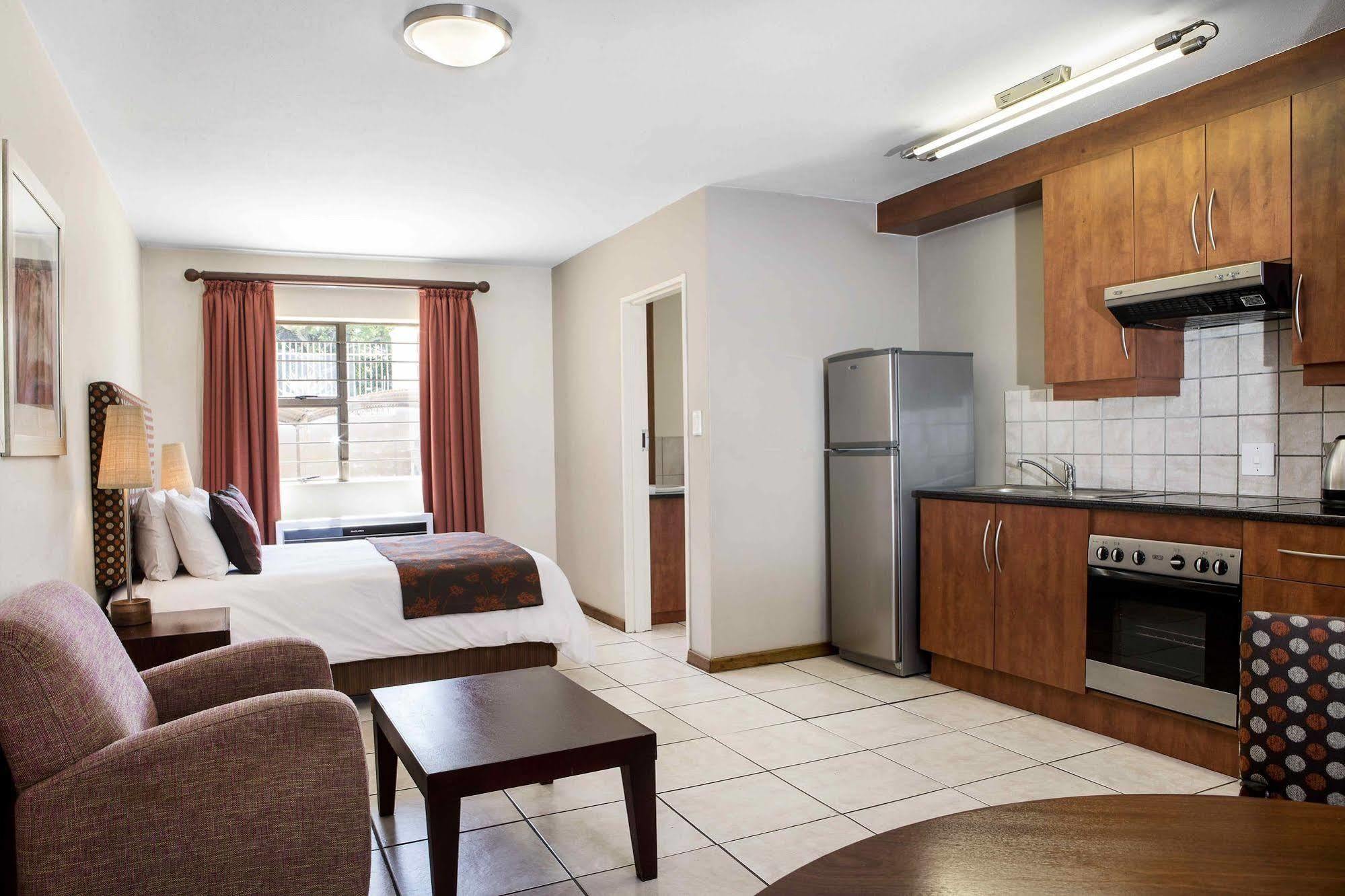 Faircity Grosvenor Gardens Pretoria-Noord Dış mekan fotoğraf